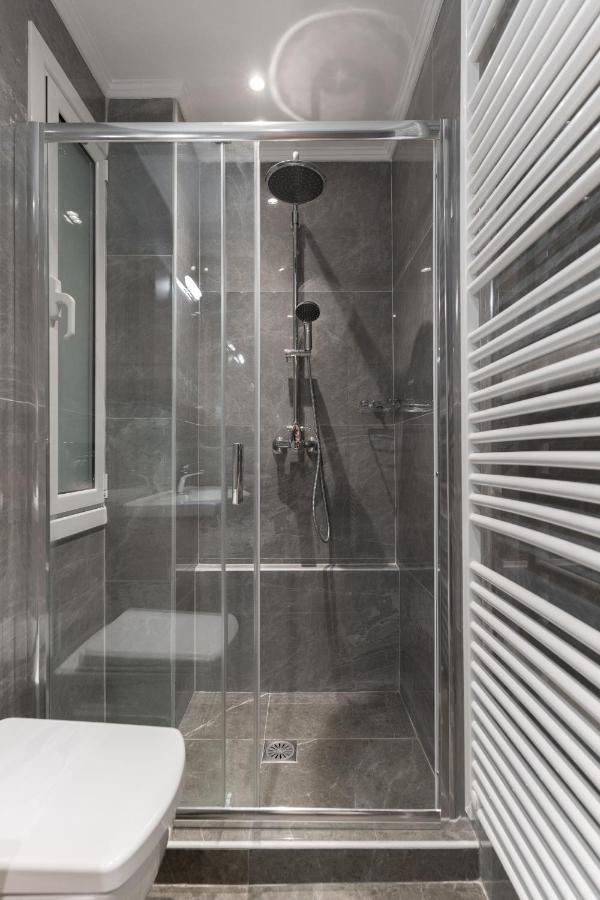 Cosy 2Br Apartment Next To Bars & Restaurants Athen Exterior foto