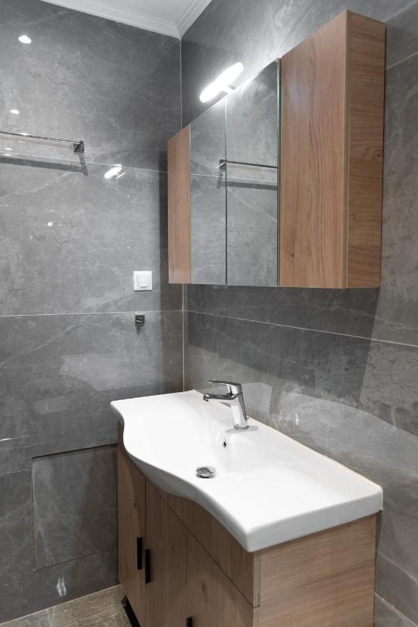 Cosy 2Br Apartment Next To Bars & Restaurants Athen Exterior foto